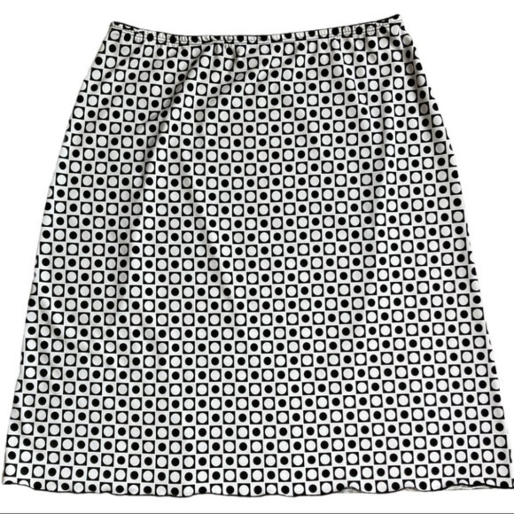 Star City size L black and white square and circle